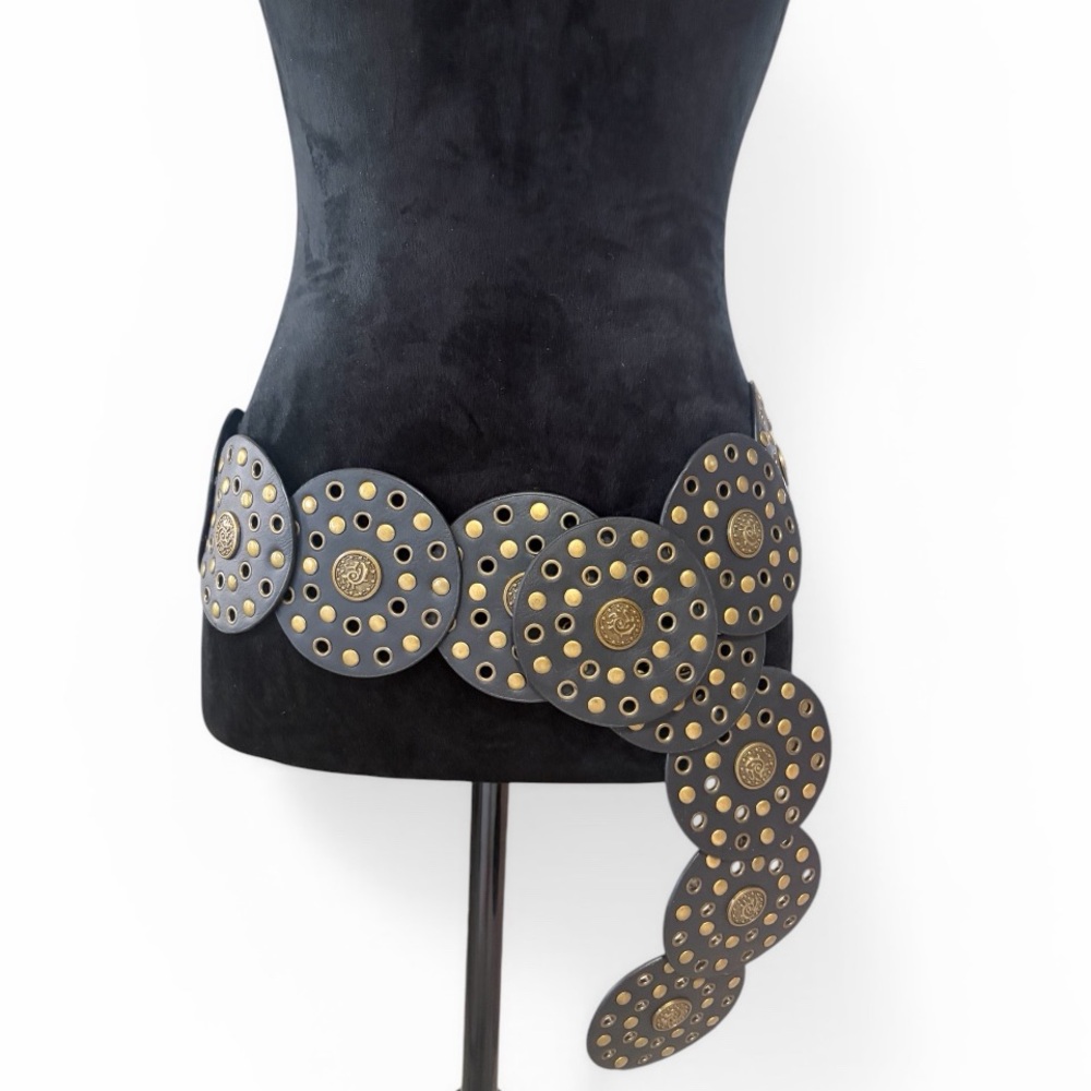 Black, Gold Circle Stud Waist statement belt, OS Adjustable Bohemian,Western New - Picture 6 of 7